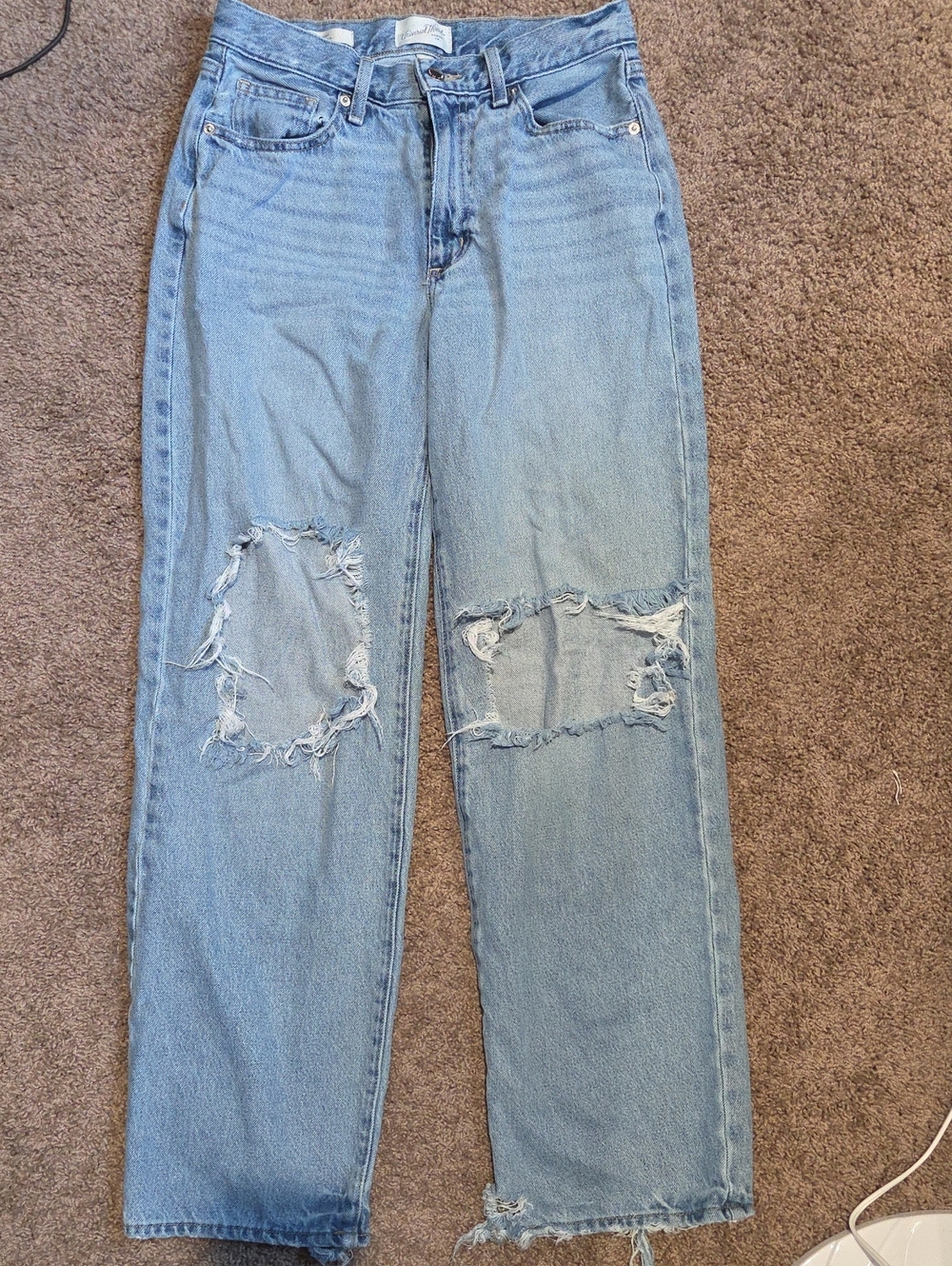 Universal Thread Light Blue Distressed Straight Leg Jeans
